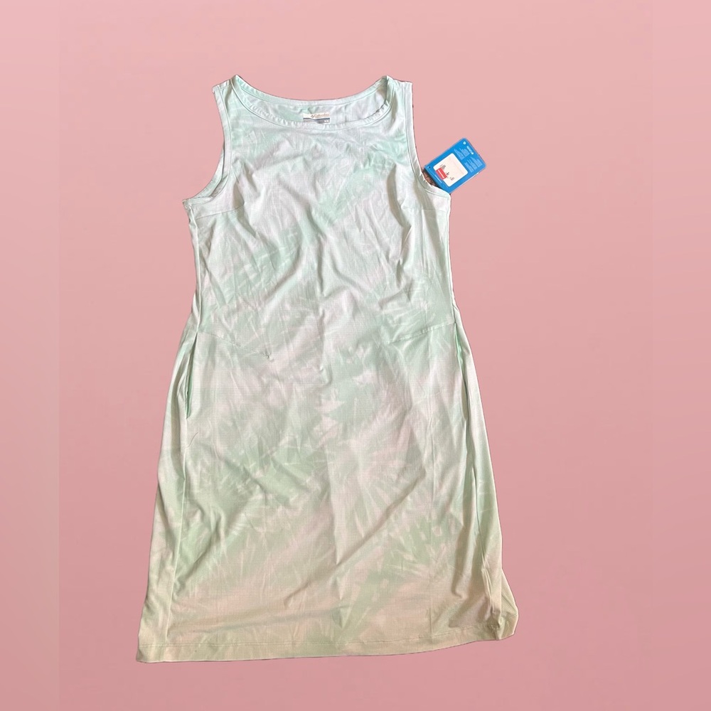 Columbia Light Green Patterned Athletic Dress